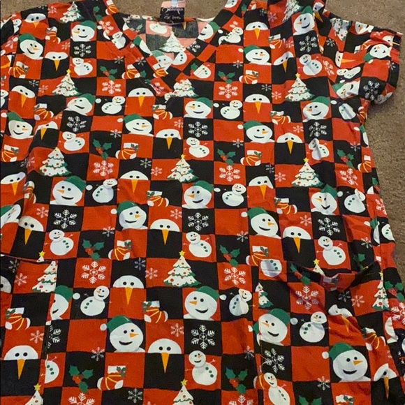 Scrub top - Picture 1 of 2